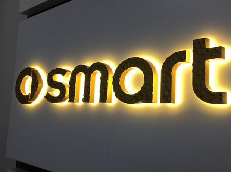 屏边背光字有什么特点？生产过程如何？